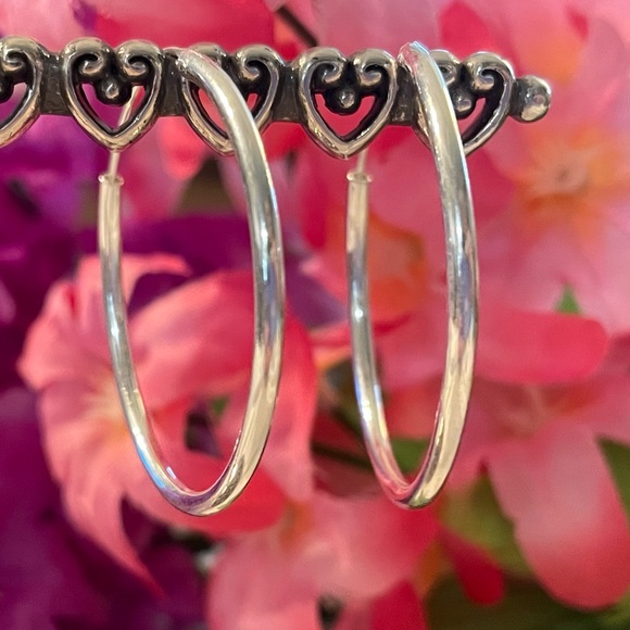 Silpada Flexible Hoop Sterling Silver Earrings - Picture 6 of 16